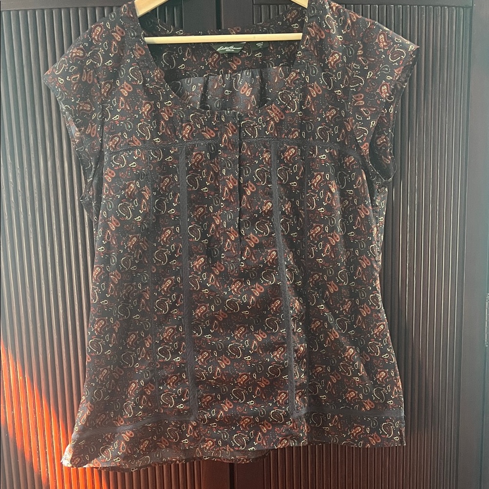 Eddie Bauer Black and Red/ Cream Paisley Blouse